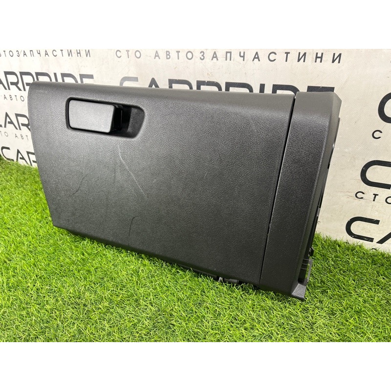 Бардачок (салон) Nissan Rogue T33 2023 1.5 KR15DDT 681026RR1A