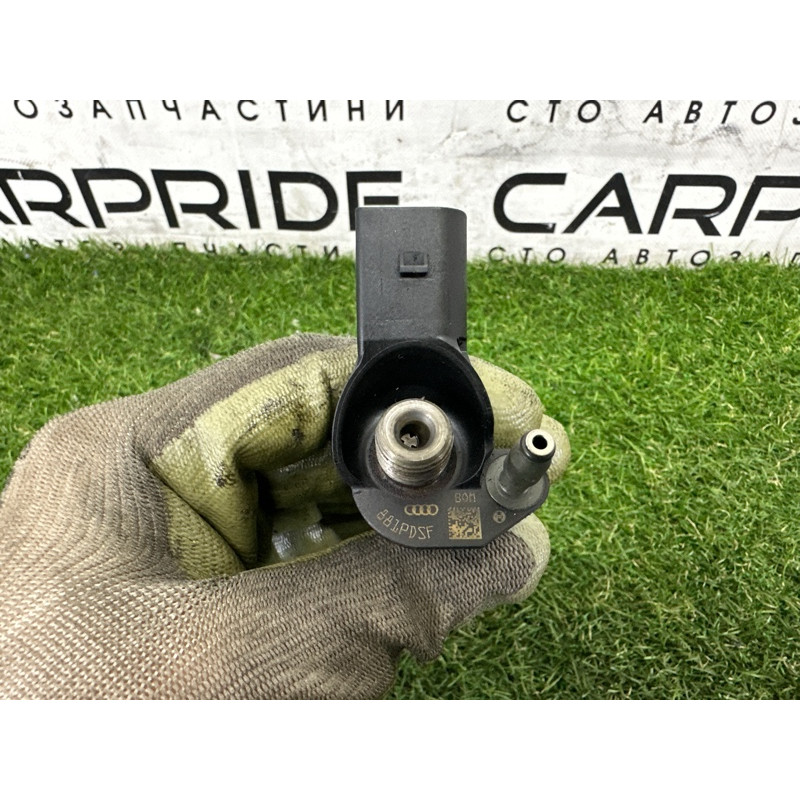 Форсунка топливная (топливная система) AUDI Q7 4L 2011 3.0 CATA 059130277AM