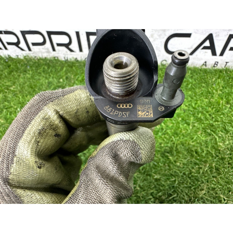 Форсунка топливная (топливная система) AUDI Q7 4L 2011 3.0 CATA 059130277AM