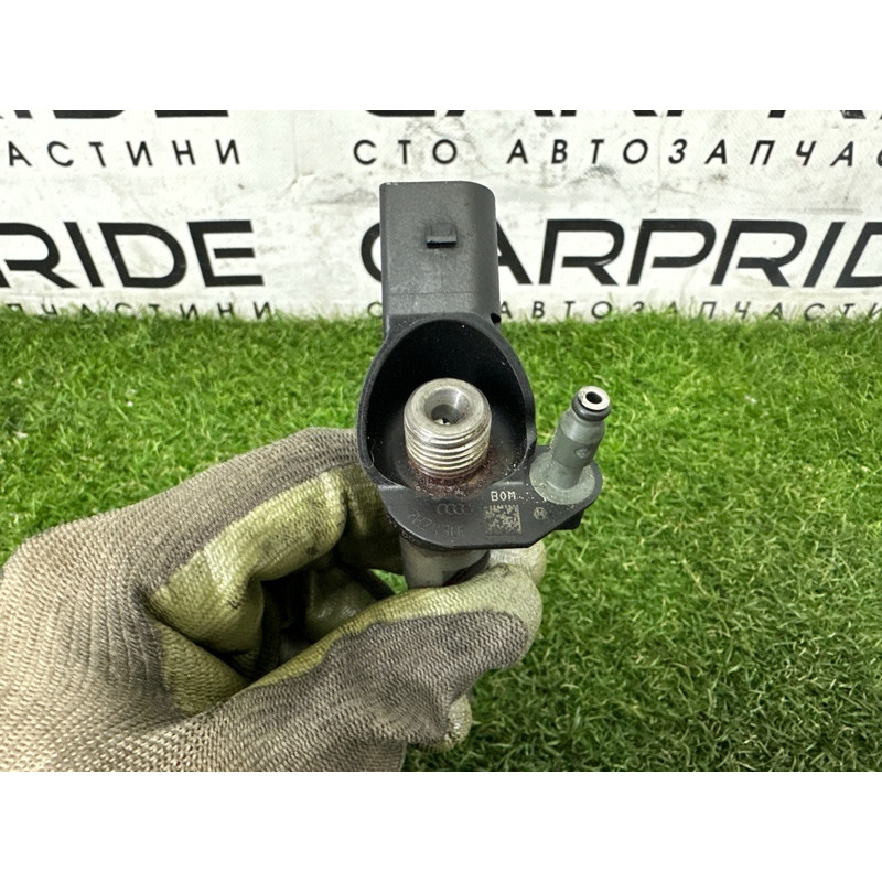 Форсунка топливная (топливная система) Volkswagen Touareg NF 2011 3.0 TDI 059130277AM
