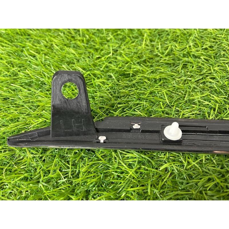 Накладка форточки (кузов и элементы) Nissan Rogue T33 2023 1.5 KR15DDT 768A56RA0A