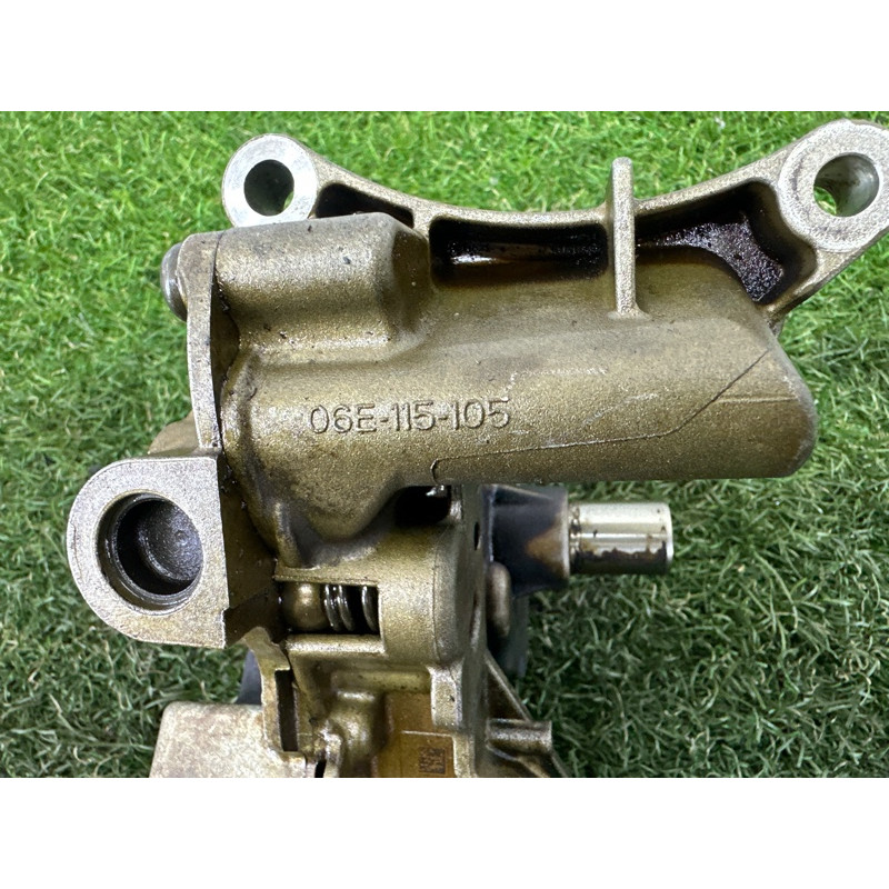 Маслонасос (двигатель и элементы) AUDI A7 4G 2012 3.0 CGXB 06E115105AQ