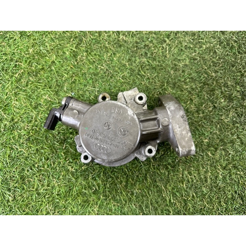 Кронштейн ТНВД (кронштейны двигателя) AUDI Q7 4M 2017 3.0 CREC 06E103535D