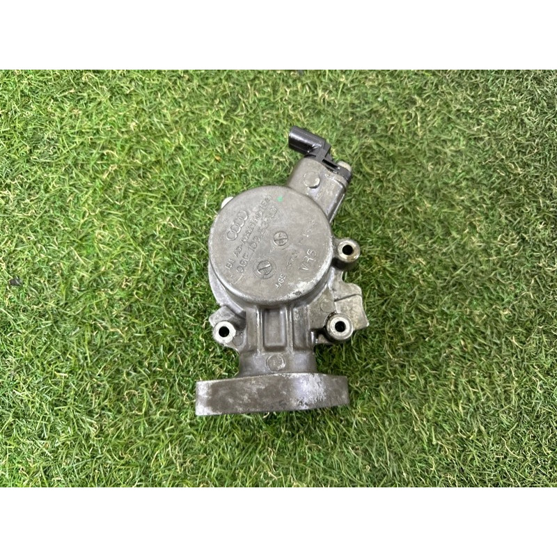 Кронштейн ТНВД (кронштейны двигателя) AUDI Q7 4M 2017 3.0 CREC 06E103535D