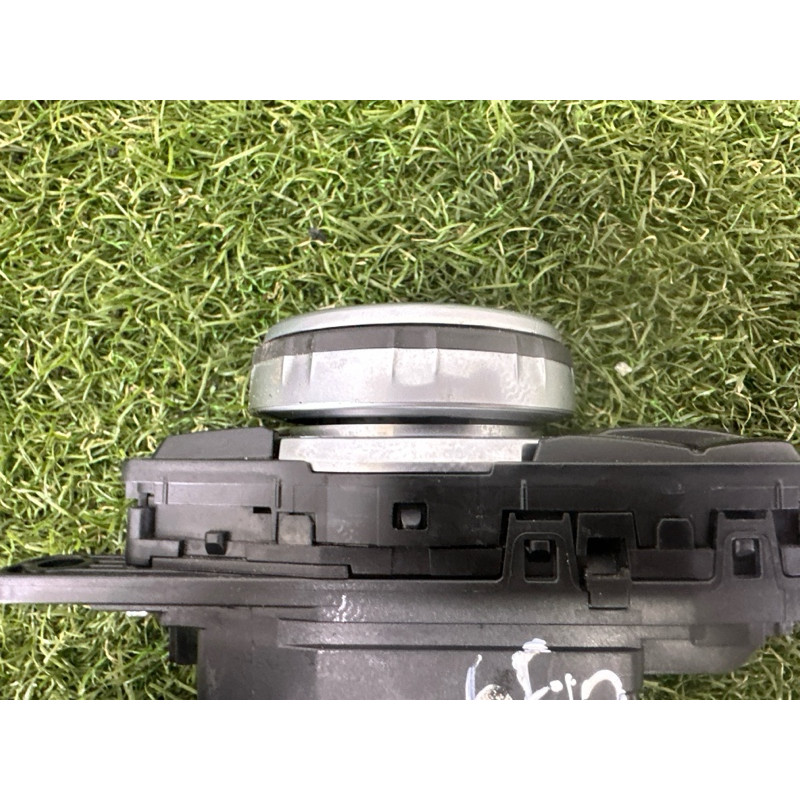 Блок кнопок мультимедиа (электрика / блоки управления) BMW 5-series F10 2015 2.0 N20 65829350723