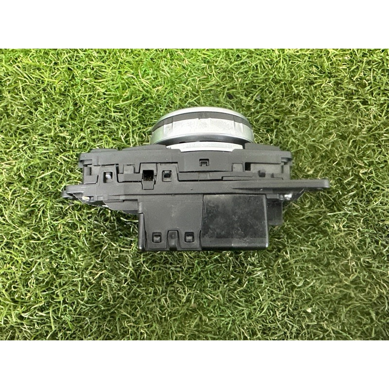 Блок кнопок мультимедиа (электрика / блоки управления) BMW 5-series F10 2015 2.0 N20 65829350723