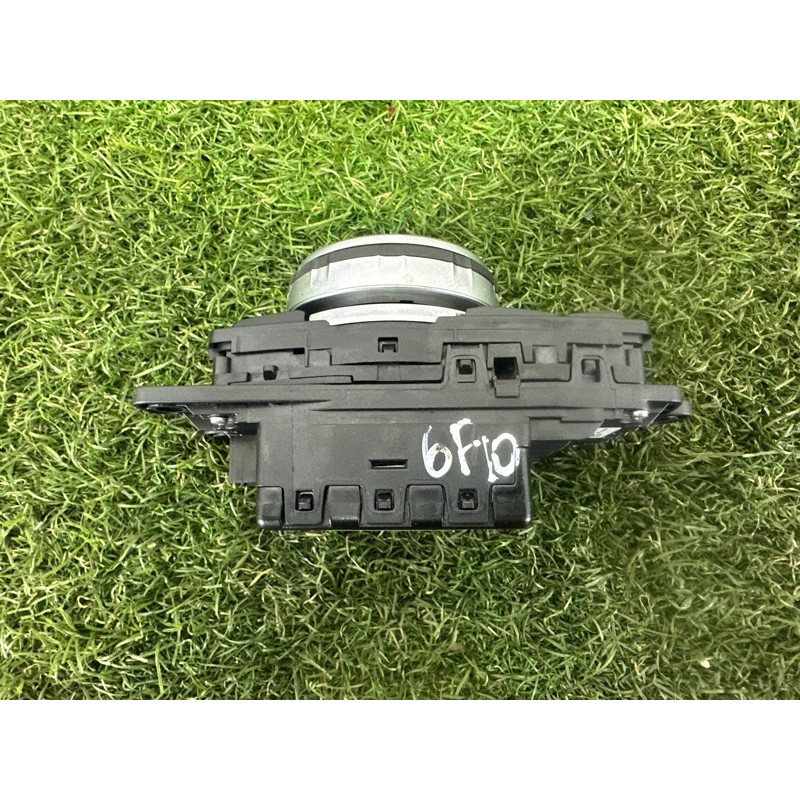 Блок кнопок мультимедиа (электрика / блоки управления) BMW 5-series F10 2015 2.0 N20 65829350723