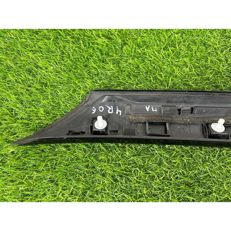 Накладка стойки лобового стекла (кузов и элементы) Nissan Rogue T33 2023 1.5 KR15DDT 768376RR0B