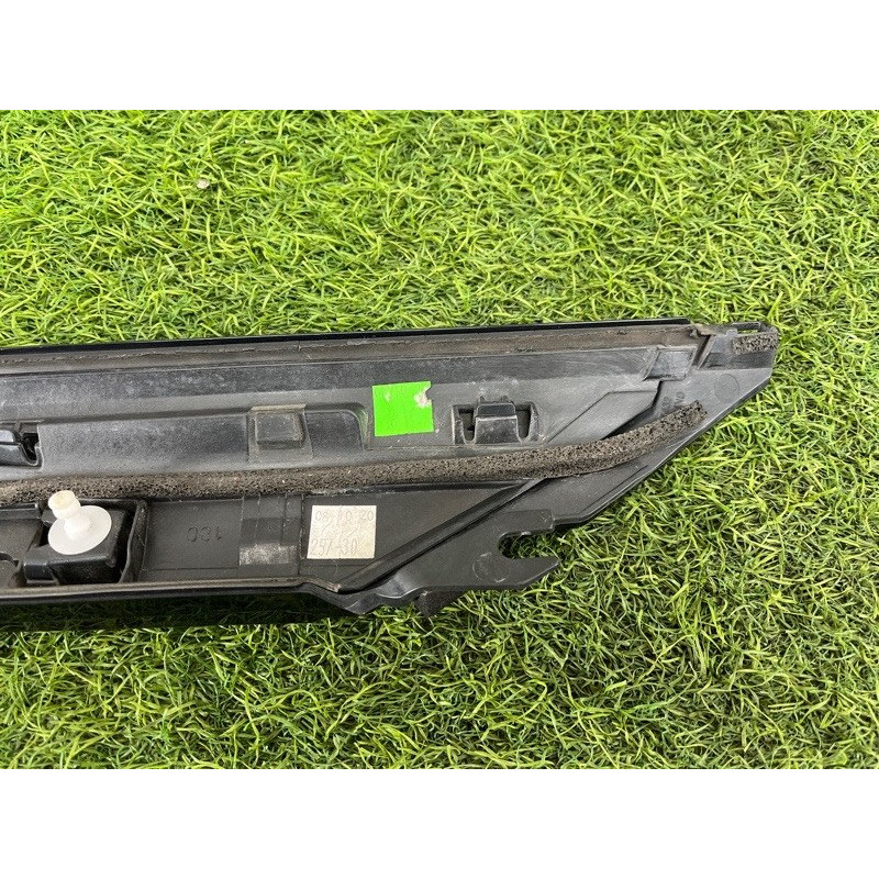 Накладка стойки лобового стекла (кузов и элементы) Nissan Rogue T33 2023 1.5 KR15DDT 768376RR0B