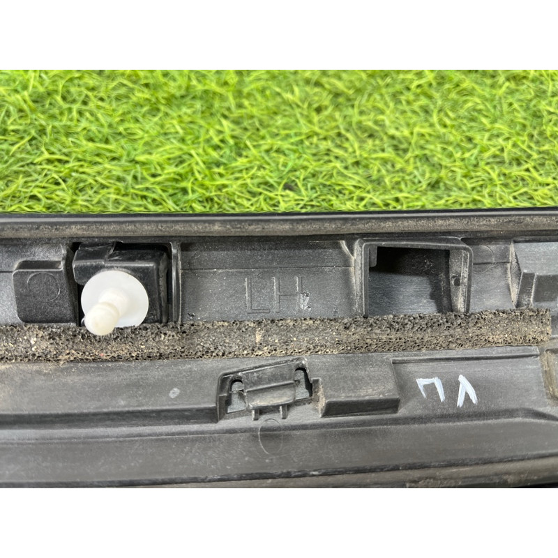 Накладка стойки лобового стекла (кузов и элементы) Nissan Rogue T33 2023 1.5 KR15DDT 768376RR0B