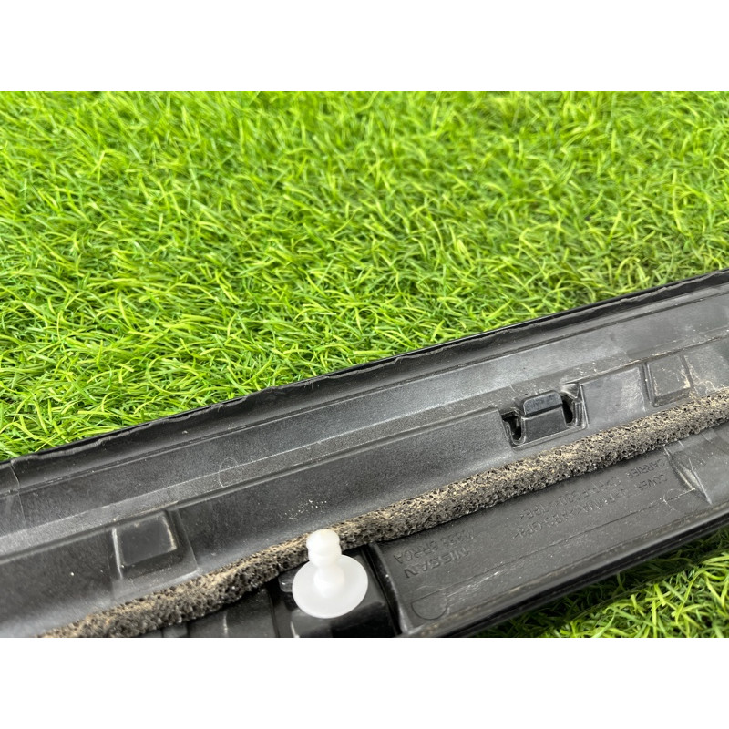 Накладка стойки лобового стекла (кузов и элементы) Nissan Rogue T33 2023 1.5 KR15DDT 768366RR0B