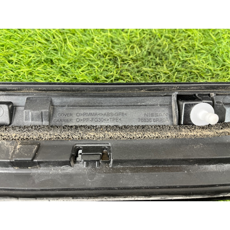 Накладка стойки лобового стекла (кузов и элементы) Nissan Rogue T33 2023 1.5 KR15DDT 768366RR0B