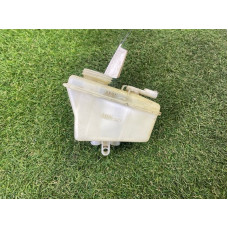 Бачок тормозной жидкости