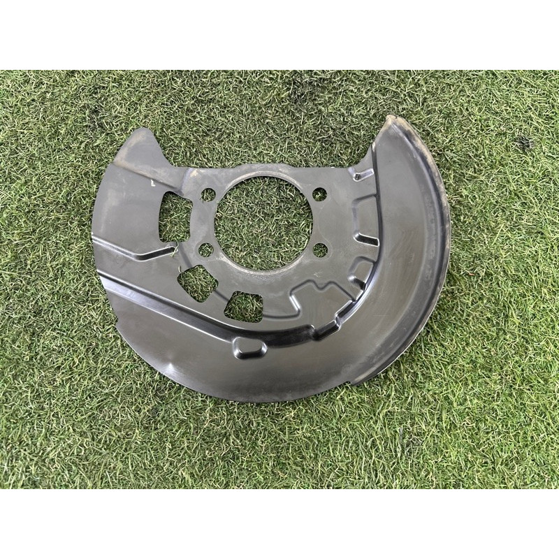 Пыльник тормозного диска (тормозная система) Nissan Rogue T33 2021 2.5 PR25DD 411616RA0A