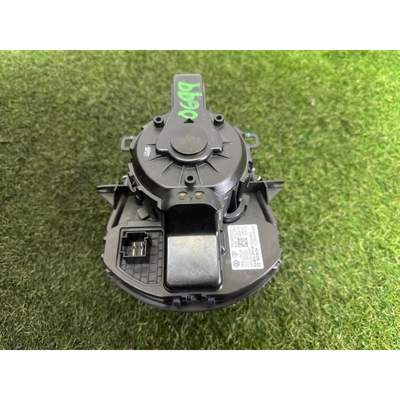 Мотор печки (отопление и кондиционирование) Volkswagen Touareg NF 2015 3.6 CGRA 7P0820021F