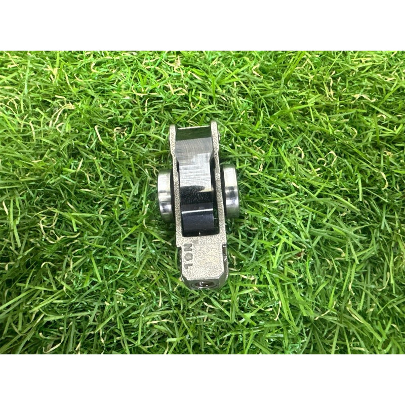 Рокер клапана ГБЦ (двигун та елементи) Jeep Grand Cherokee WK2 2017 5047896AC