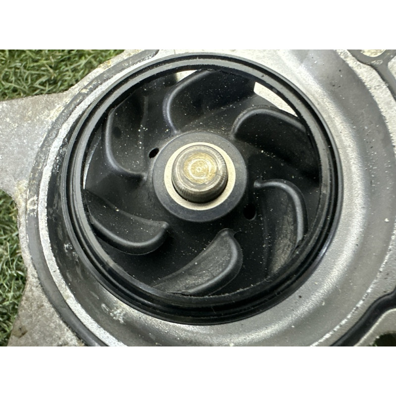 Помпа (система охлаждения) BMW X5 E70 2011 3.0 N57 11518516435