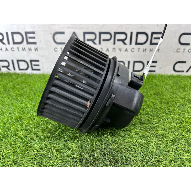 Мотор печки (отопление и кондиционирование) FORD Focus MK3 2015 2.0 H1FZ19805A