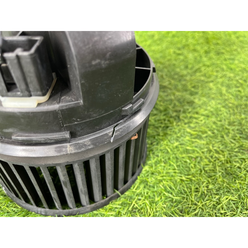 Мотор печки (отопление и кондиционирование) FORD Focus MK3 2015 2.0 H1FZ19805A