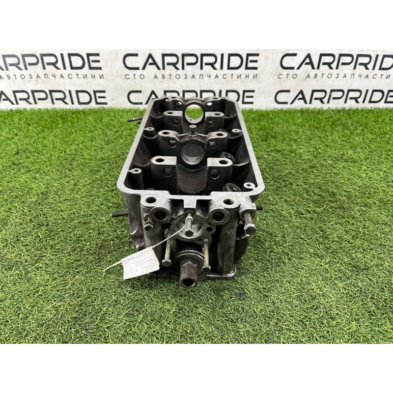 Головка блока цилиндров (двигатель и элементы) BMW 3-series E30 1268721