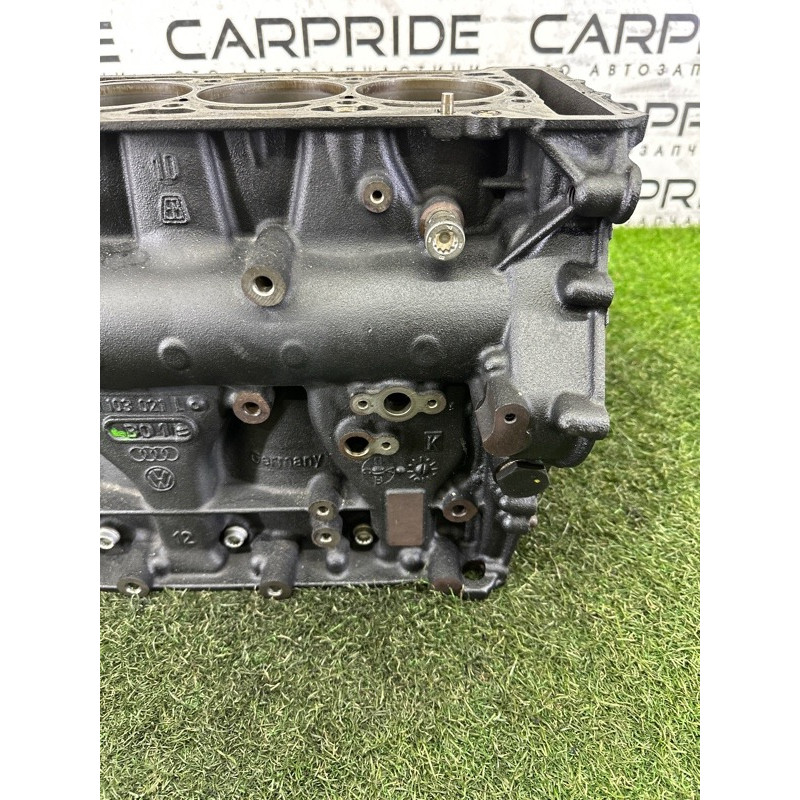 Блок цилиндров (двигатель и элементы) AUDI A4 B8 2012 2.0 CAEB 06H100035H