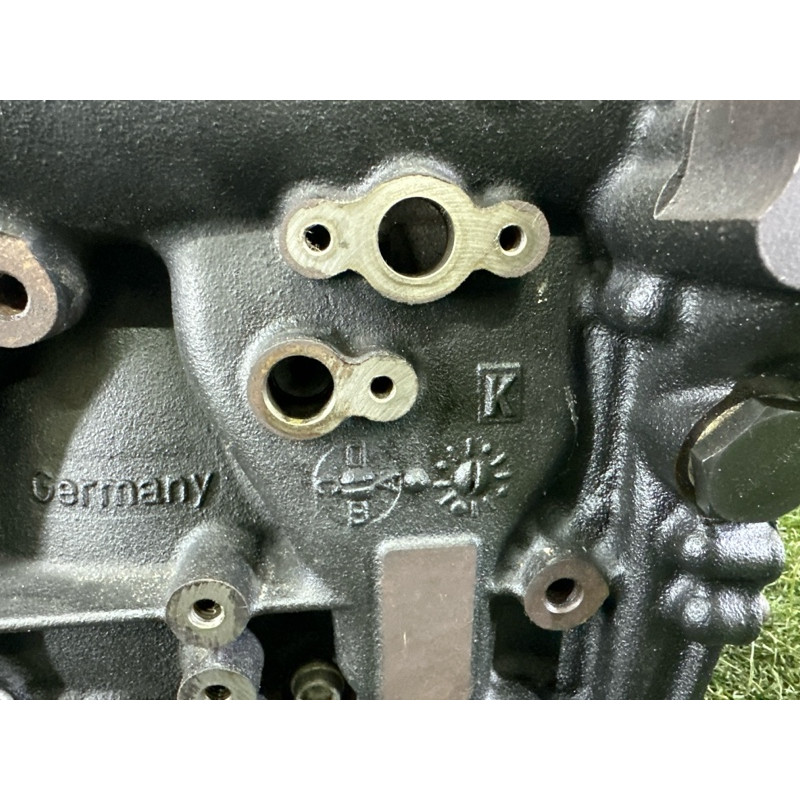 Блок цилиндров (двигатель и элементы) AUDI A4 B8 2012 2.0 CAEB 06H100035H