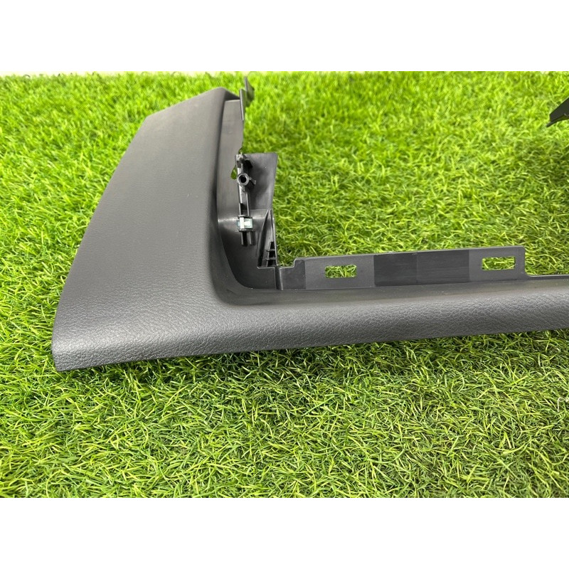 Накладка торпедо нижняя (салон) Nissan Rogue T33 2023 1.5 KR15DDT 681046RR2A