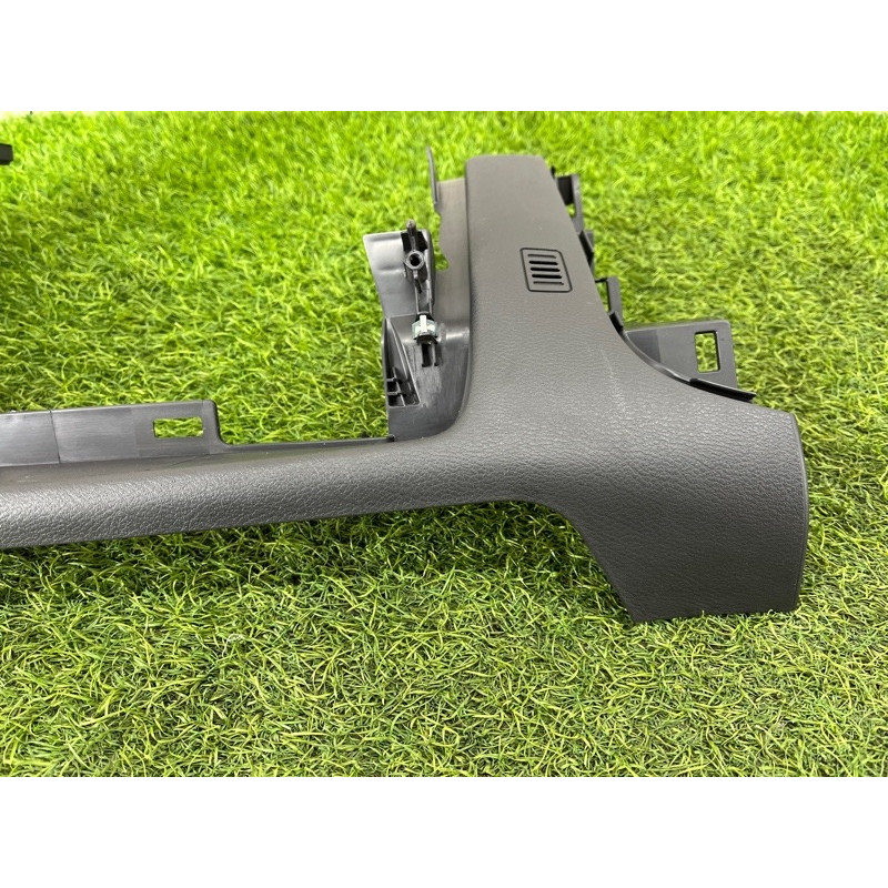 Накладка торпедо нижняя (салон) Nissan Rogue T33 2023 1.5 KR15DDT 681046RR2A