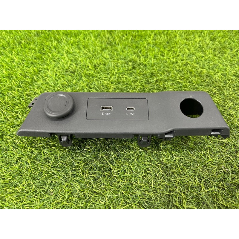 Разьем USB (электрика) Nissan Rogue T33 2023 1.5 KR15DDT 284H36RA1A