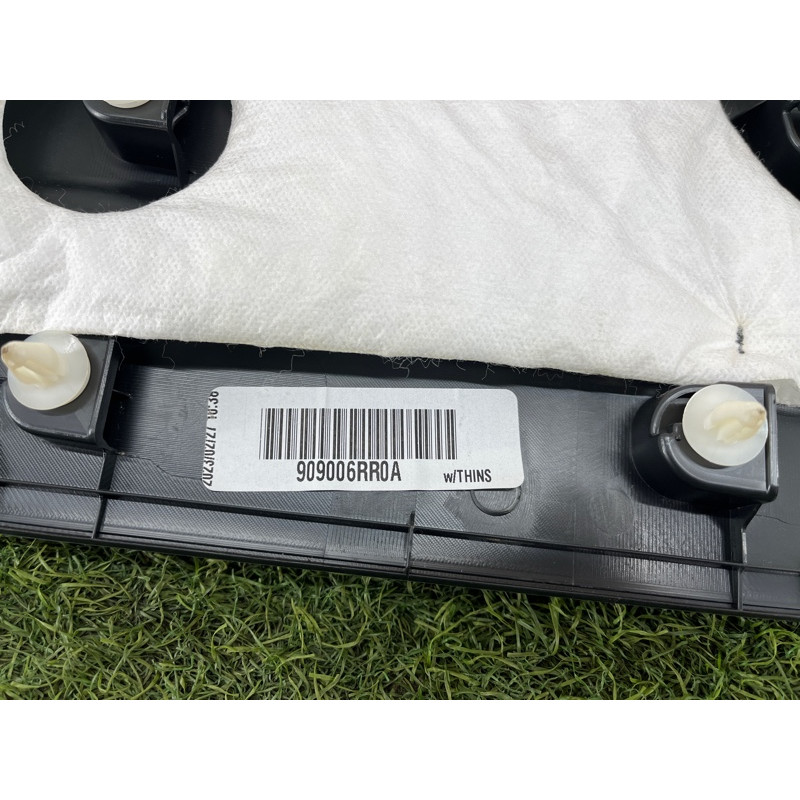 Обшивка крышки багажника (салон) Nissan Rogue T33 2023 1.5 KR15DDT 909006RR0A