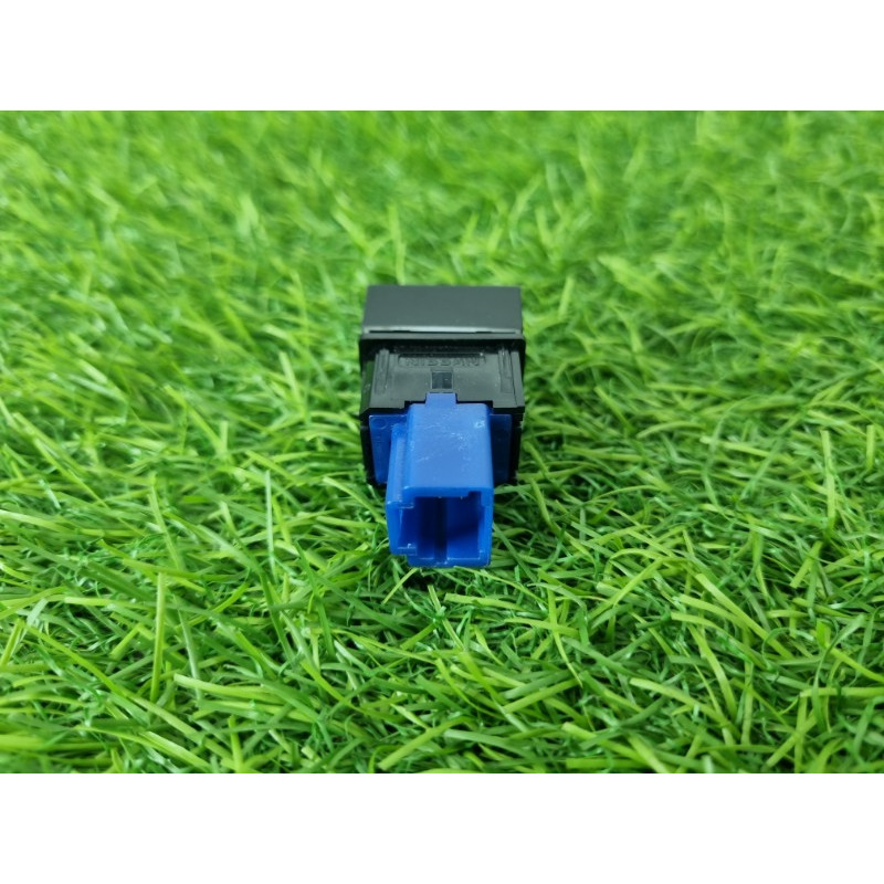 Кнопка асиссистента смены полосы (электрика / кнопки) Nissan Rogue T33 2023 1.5 KR15DDT 251436RA0A