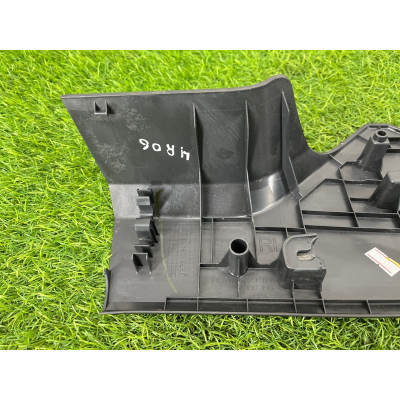 Накладка на порог (кузов и элементы) Nissan Rogue T33 2023 1.5 KR15DDT 769536RR0A