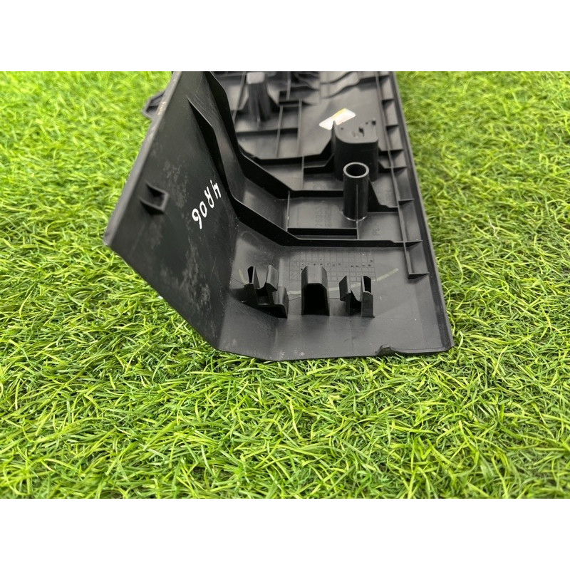 Накладка на порог (кузов и элементы) Nissan Rogue T33 2023 1.5 KR15DDT 769536RR0A