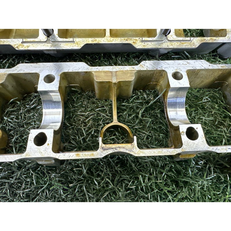 Опорный кронштейн распредвала (двигатель и элементы) BMW 7-series F01 2011 3.0 N54 11127550913