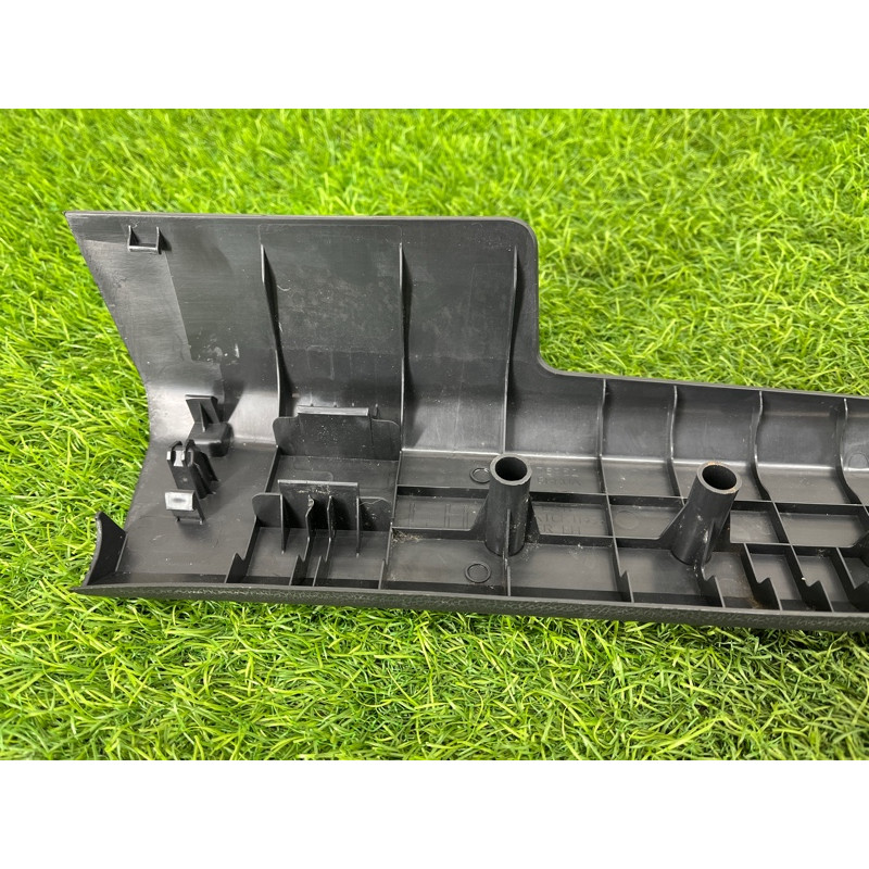 Накладка на порог (кузов и элементы) Nissan Rogue T33 2023 1.5 KR15DDT 769526RR0A