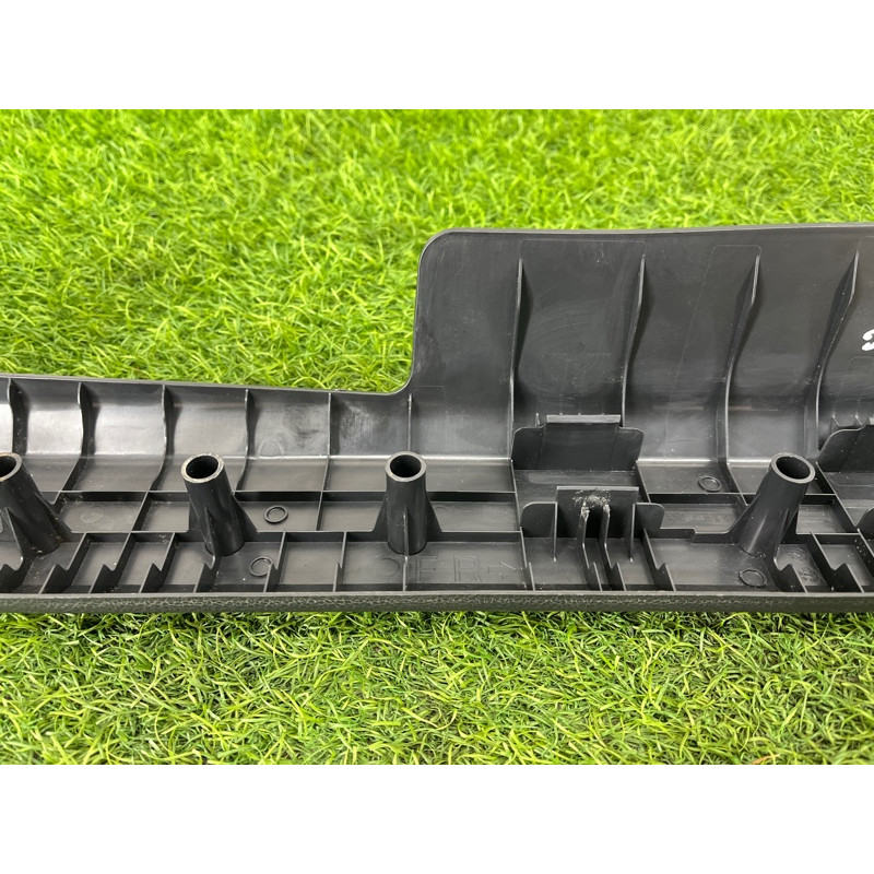 Накладка на порог (кузов и элементы) Nissan Rogue T33 2023 1.5 KR15DDT 769526RR0A