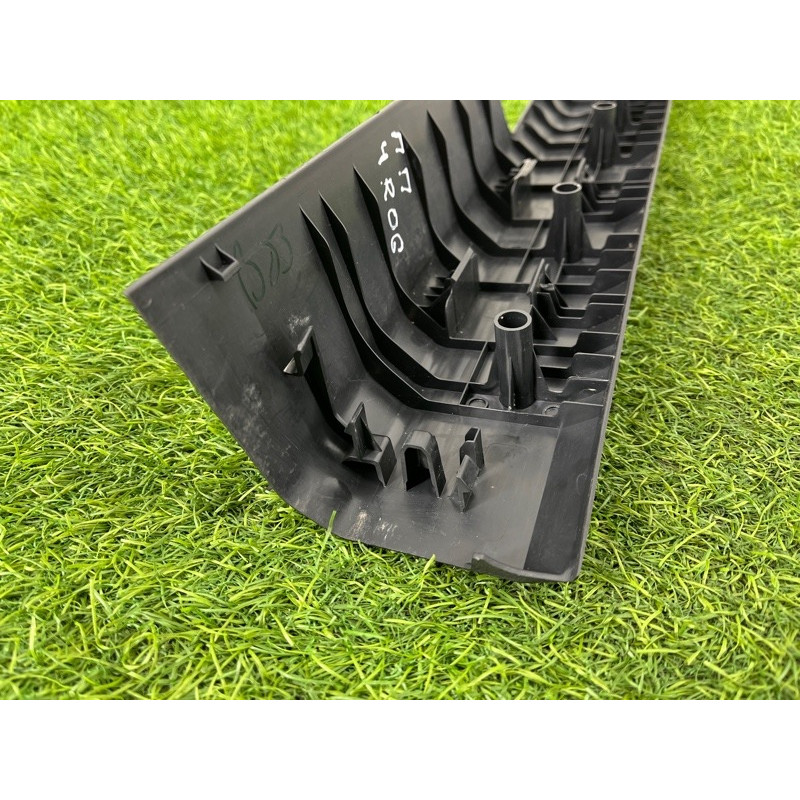 Накладка на порог (кузов и элементы) Nissan Rogue T33 2023 1.5 KR15DDT 769516RR0A