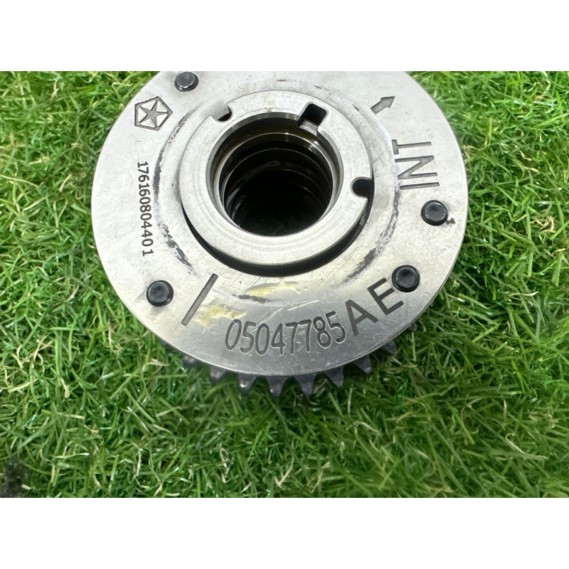 Регулятор фаз газораспределения (двигатель и элементы) Jeep Grand Cherokee WK2 2017 3.6 5047785AE