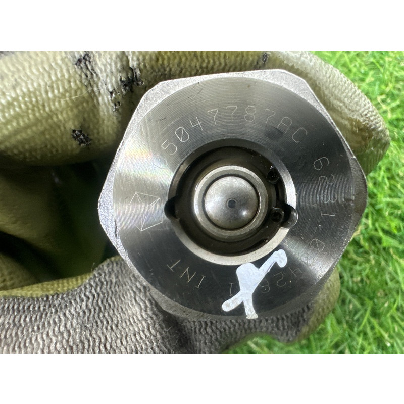 Клапан фазорегулятора (электрика двигателя) Jeep Grand Cherokee WK2 2017 5047787AC