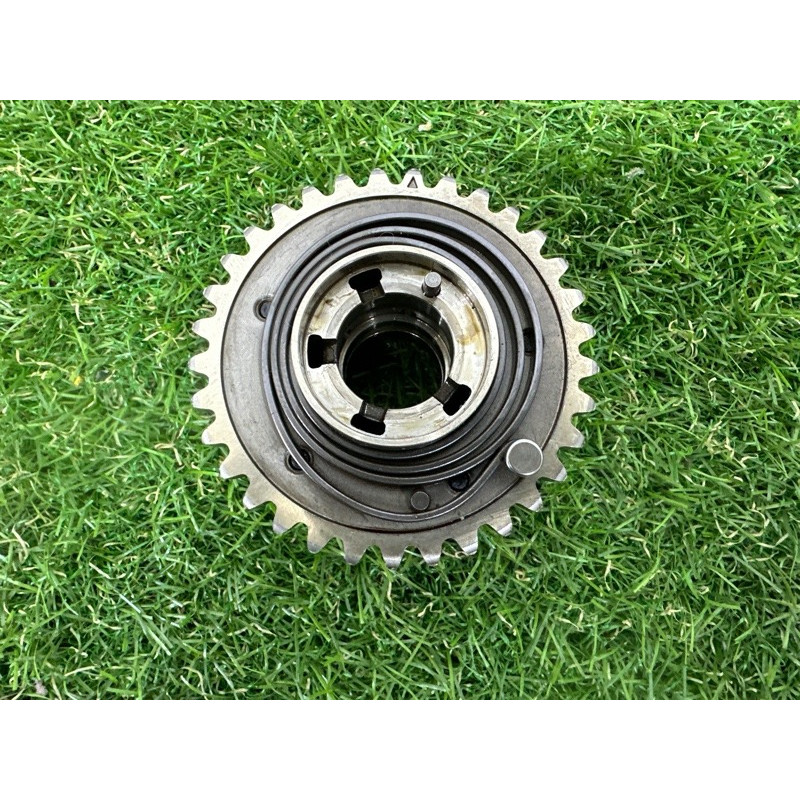 Регулятор фаз газораспределения (двигатель и элементы) Jeep Grand Cherokee WK2 2017 5048043AB