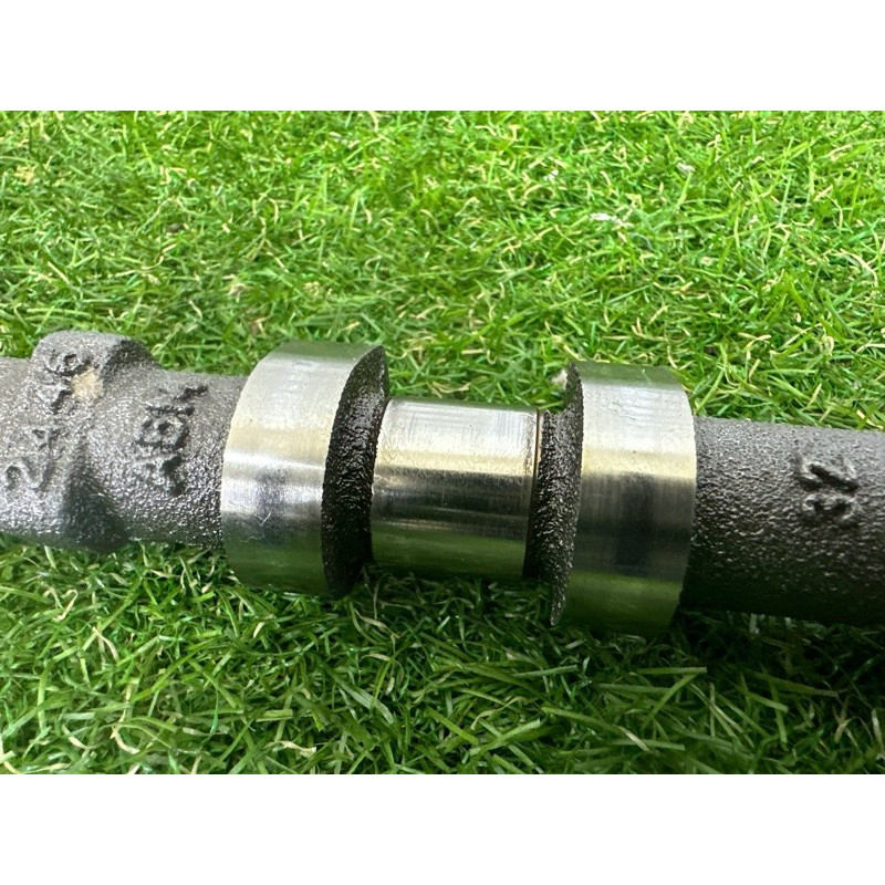 Распредвал выпускной (двигатель и элементы) Jeep Grand Cherokee WK2 2017 5048029AB