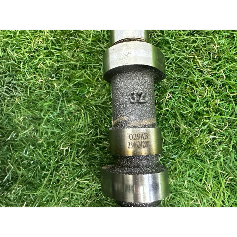 Распредвал выпускной (двигатель и элементы) Jeep Grand Cherokee WK2 2017 5048029AB