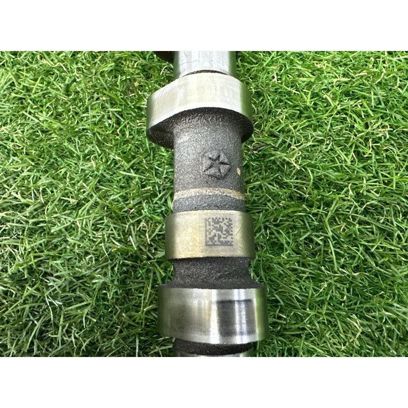 Распредвал выпускной (двигатель и элементы) Jeep Grand Cherokee WK2 2017 3.6 5048030AB