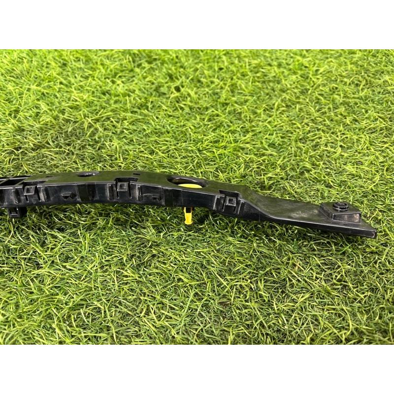 Крепление бампера (кузов и элементы) Nissan Rogue T33 2023 1.5 KR15DDT 852216RR0B