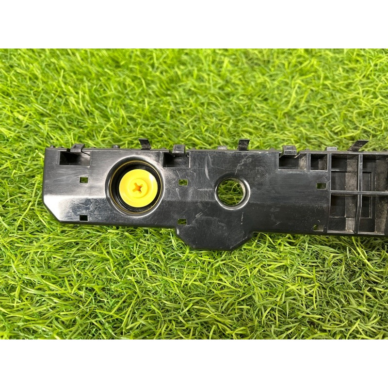 Крепление бампера (кузов и элементы) Nissan Rogue T33 2023 1.5 KR15DDT 852206RR0B