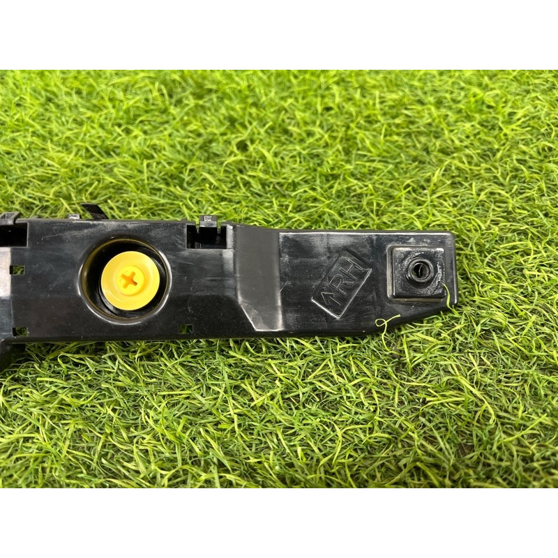 Крепление бампера (кузов и элементы) Nissan Rogue T33 2023 1.5 KR15DDT 852206RR0B