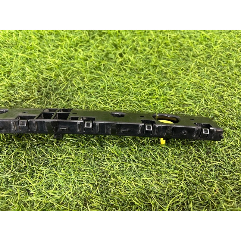 Крепление бампера (кузов и элементы) Nissan Rogue T33 2023 1.5 KR15DDT 852206RR0B