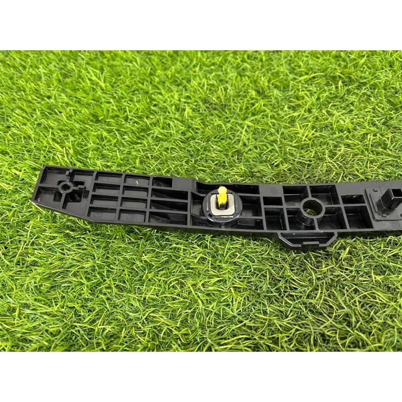 Крепление бампера (кузов и элементы) Nissan Rogue T33 2023 1.5 KR15DDT 852206RR0B