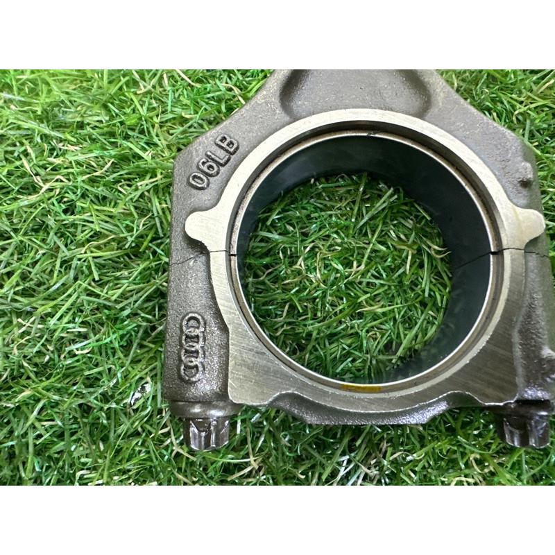 Шатун (двигатель и элементы) AUDI Q5 8R 2012 2.0 CAEB 06H198401A