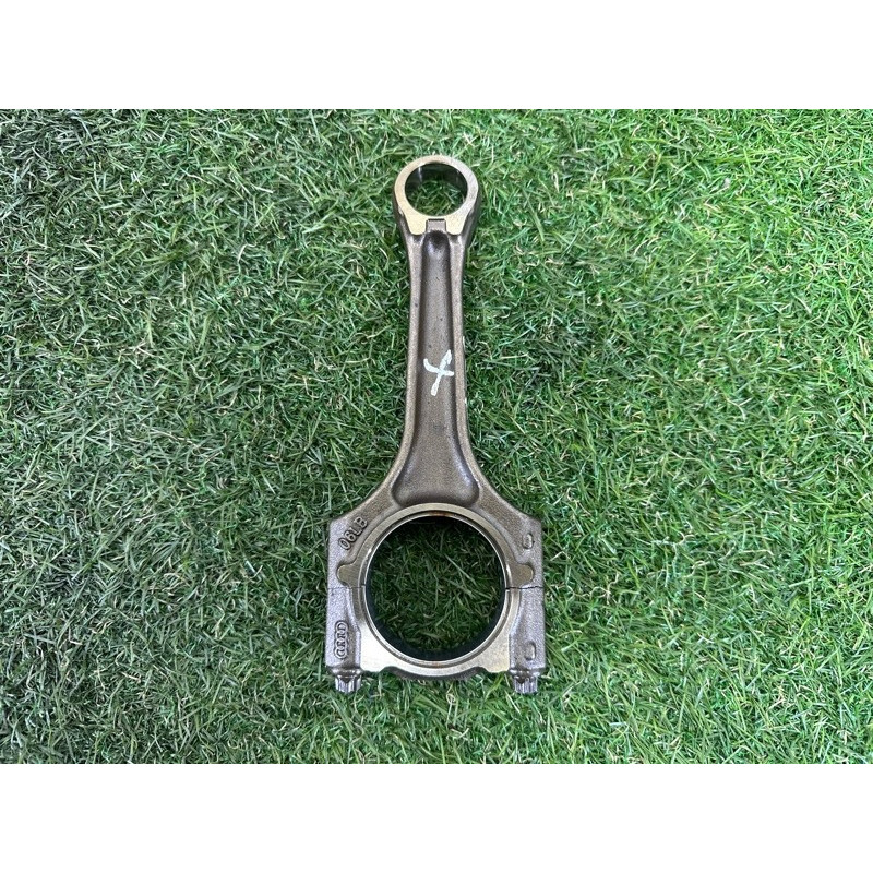 Шатун (двигатель и элементы) AUDI Q5 8R 2012 2.0 CAEB 06H198401A